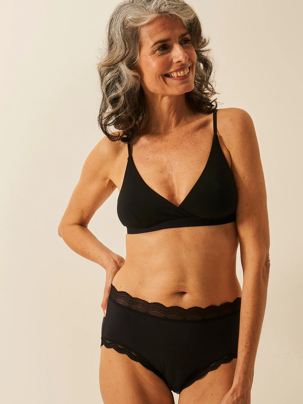 High Rise Knicker - Black - Image 10