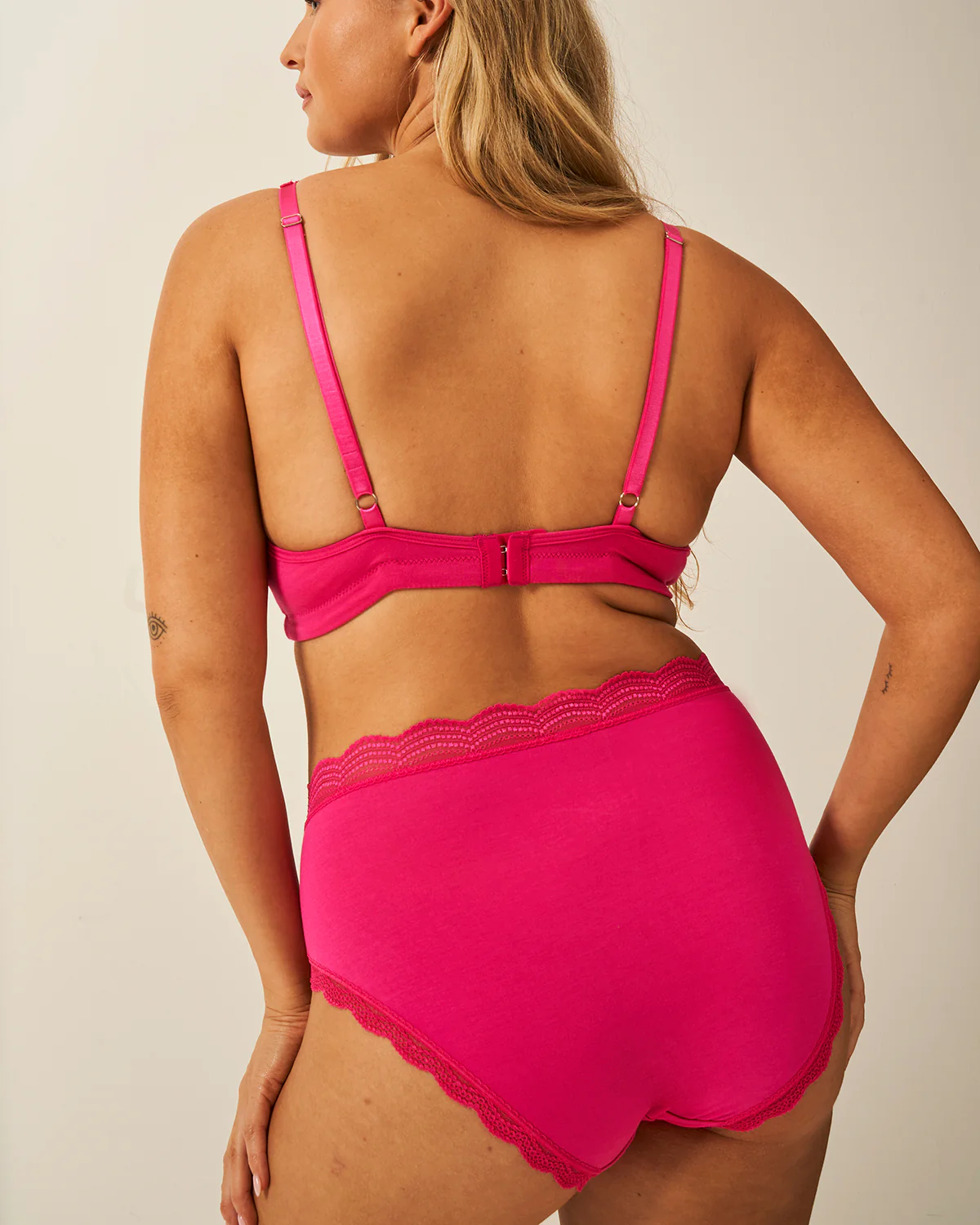 Lace Plunge Bra - Raspberry - Image 7