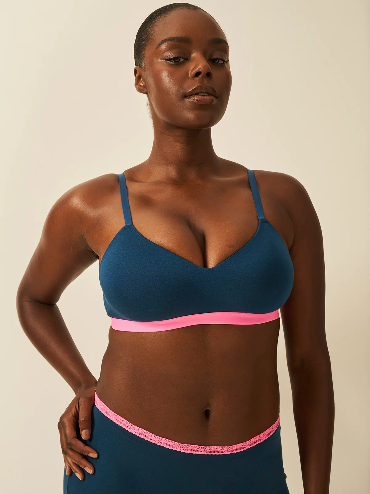 Smooth Sculpt Padded Bra - Midnight Neon Pink - Image 9