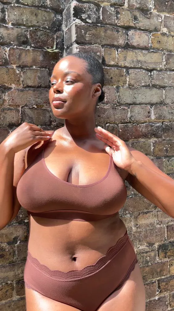 T-shirt Bra - Chocolate - Image 2