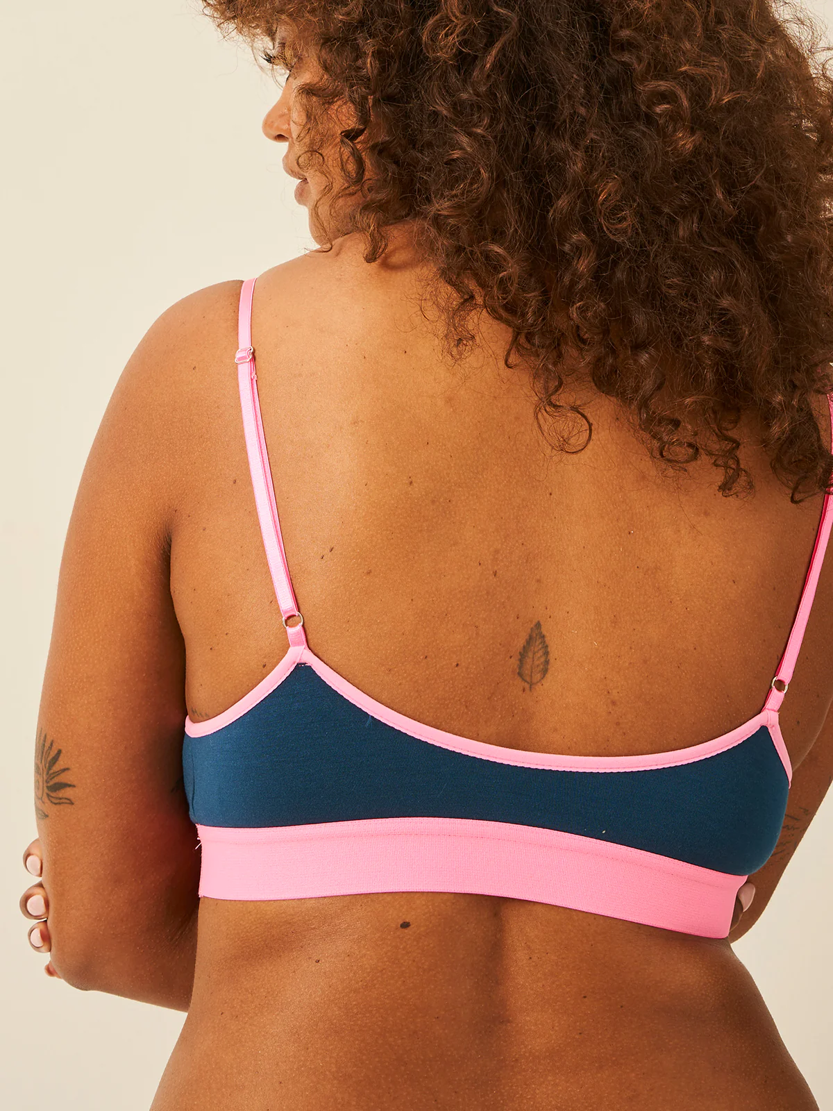 T-Shirt Bra - Midnight Neon Pink - Image 6