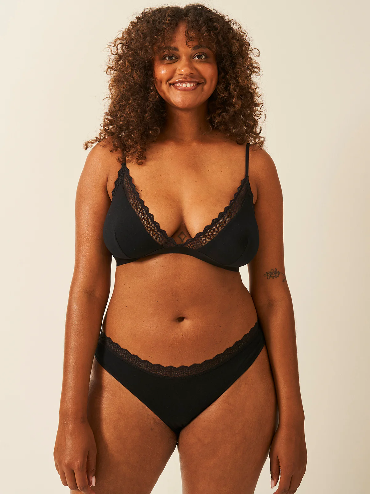 ZigZag Lace Triangle Bra - Black - Image 3